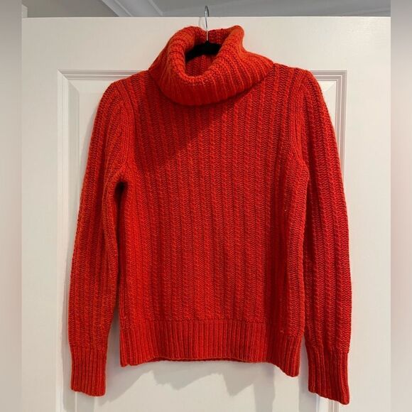 EUC Banana Republic Turtleneck Sweater Alpaca in Tamale Sz. S - Picture 1 of 6